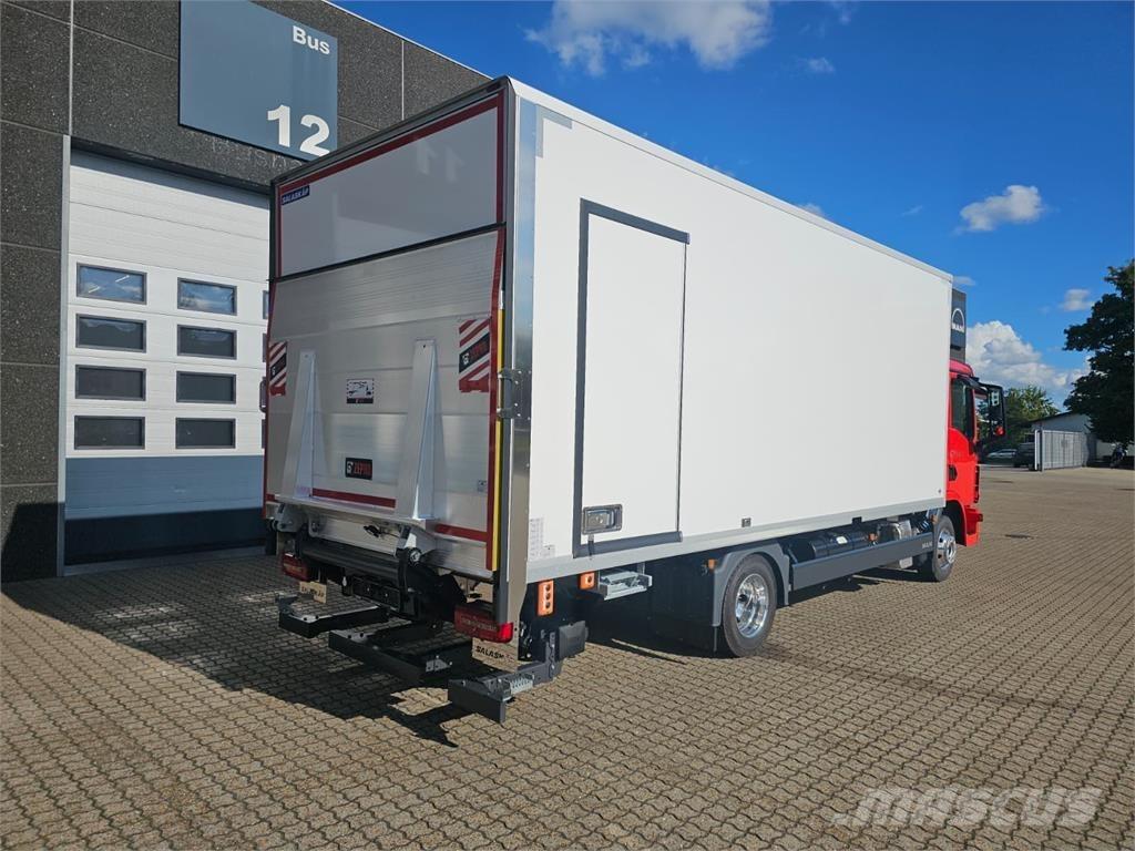 MAN TGL 8.220 貨箱式卡車