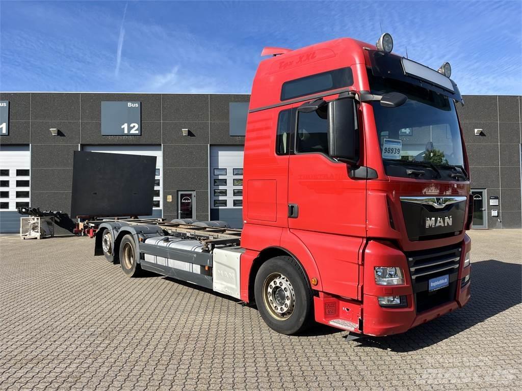 MAN TGX 26.500 6x2 貨櫃框架卡車