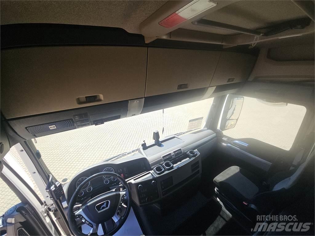 MAN TGX 26.510 曳引機組件