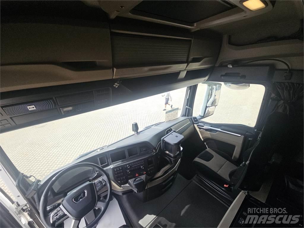 MAN TGX 26.510 6x2 曳引機組件