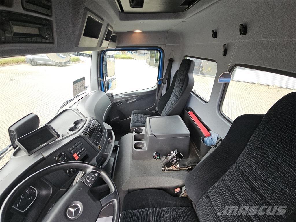 Mercedes-Benz Atego 1224 起重可拆卸式卡車