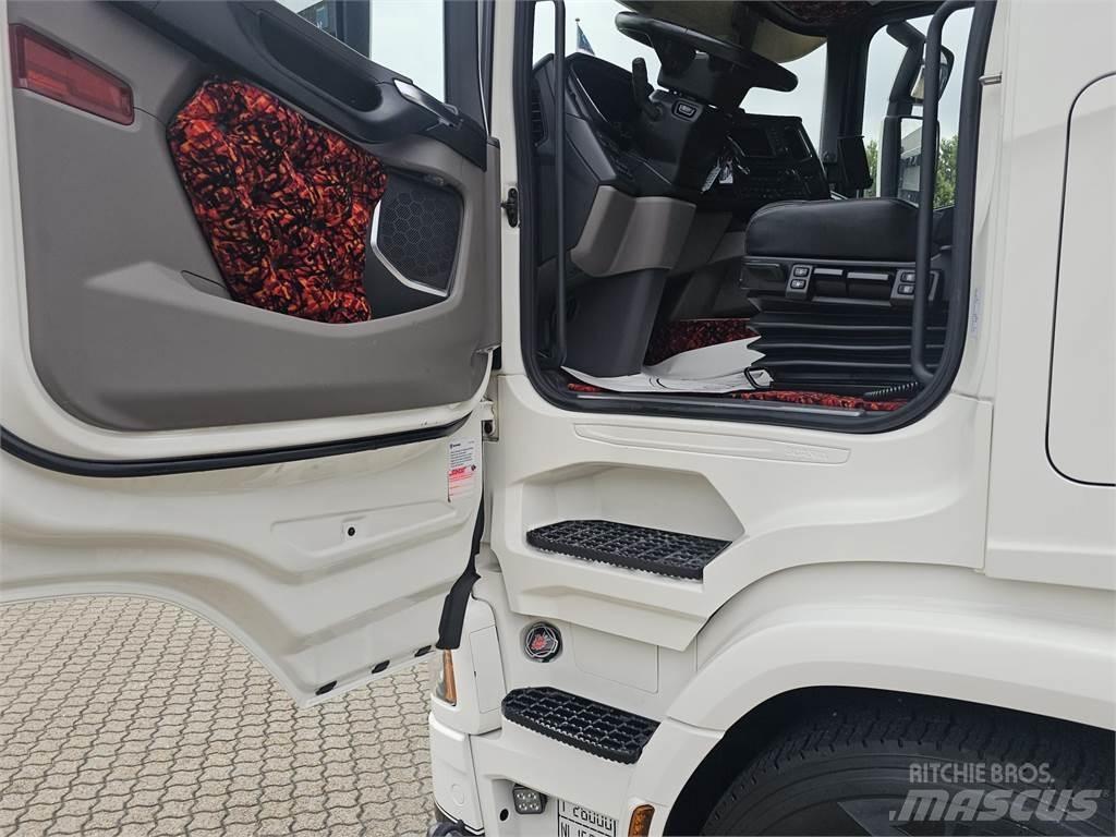 Scania R540 6x2 曳引機組件