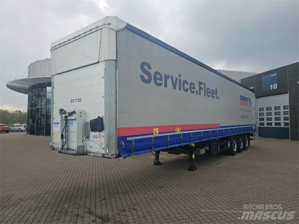 Schmitz Cargobull 13,60 篷布半拖車