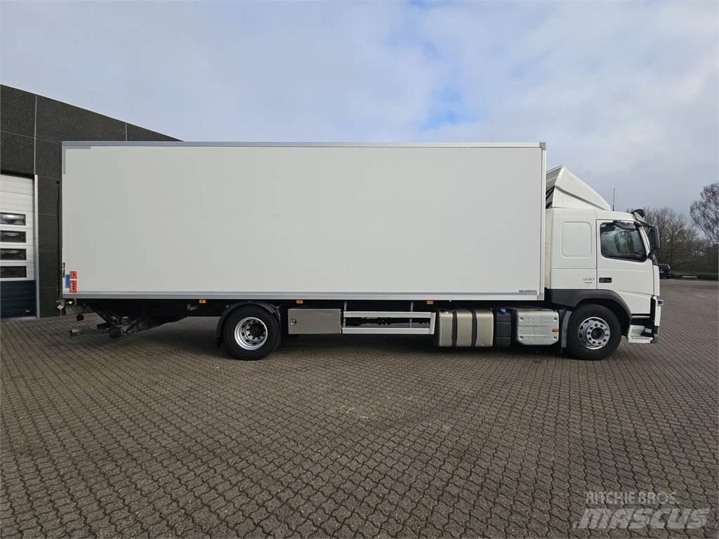 Volvo FM330 溫控卡車