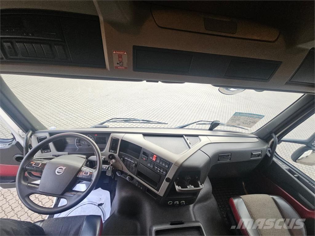 Volvo FM450 曳引機組件