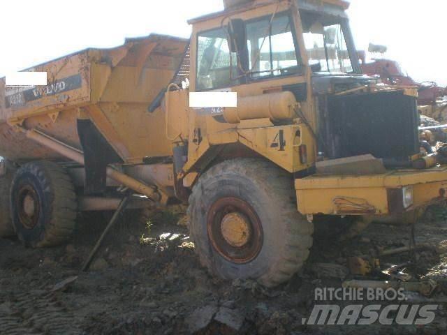 Volvo A25C 鉸接式起吊車