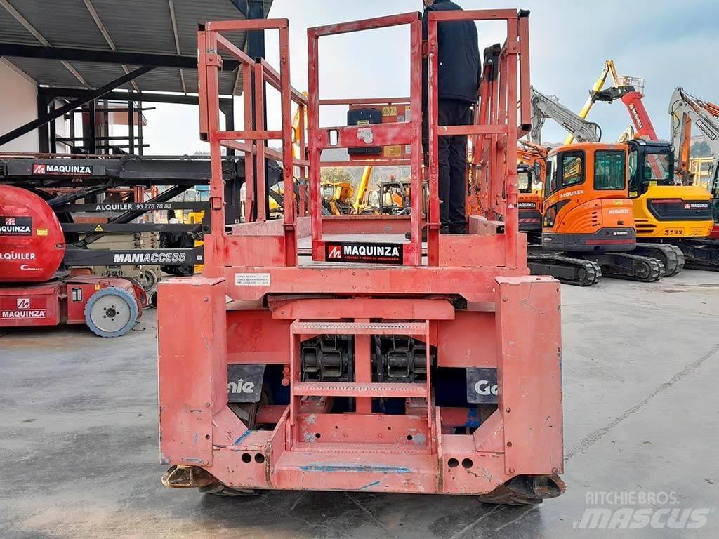 Genie GS2668RT 剪式升降機