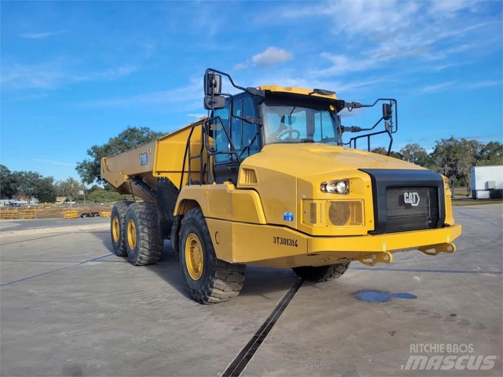 CAT 730 鉸接式起吊車