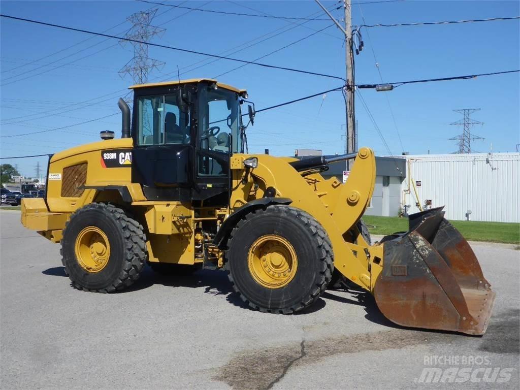 CAT 938M 輪胎式裝載機