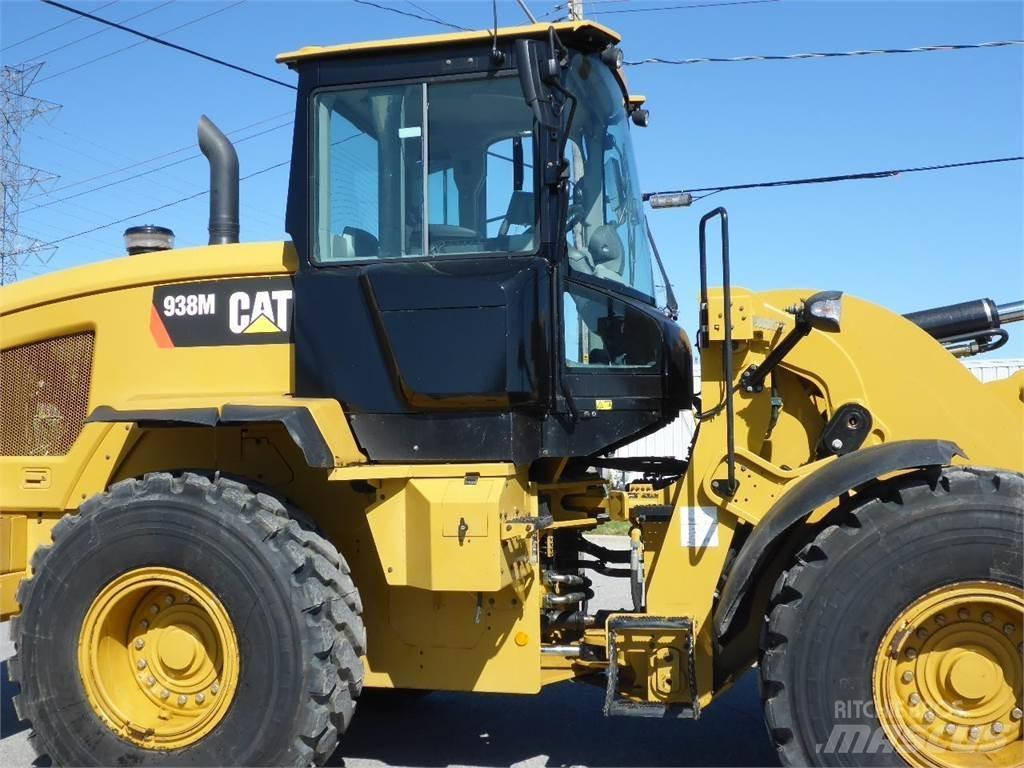 CAT 938M 輪胎式裝載機
