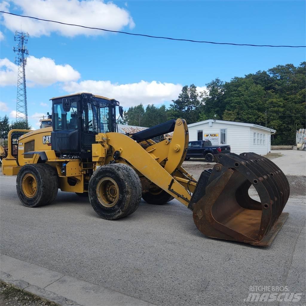 CAT 938M 輪胎式裝載機