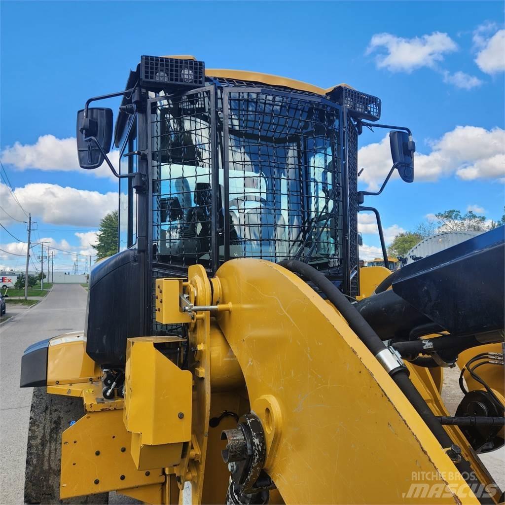 CAT 938M 輪胎式裝載機