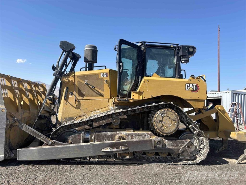 CAT D6 履帶推土機