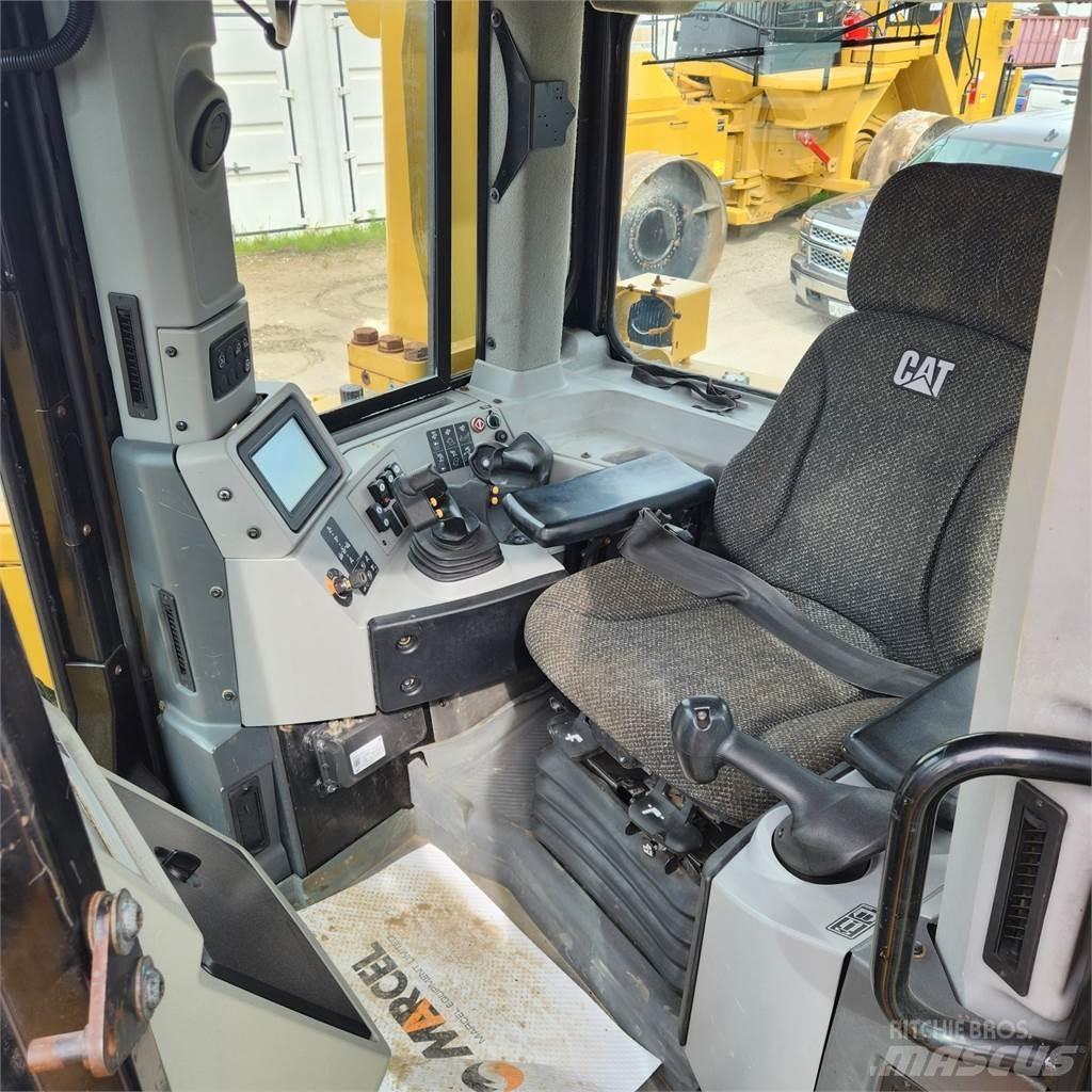 CAT D8T LGP 履帶推土機