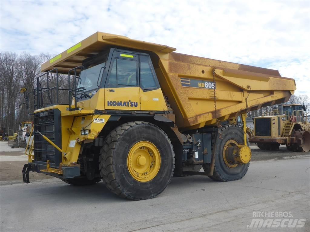 Komatsu HD605-7 剛性傾卸卡車