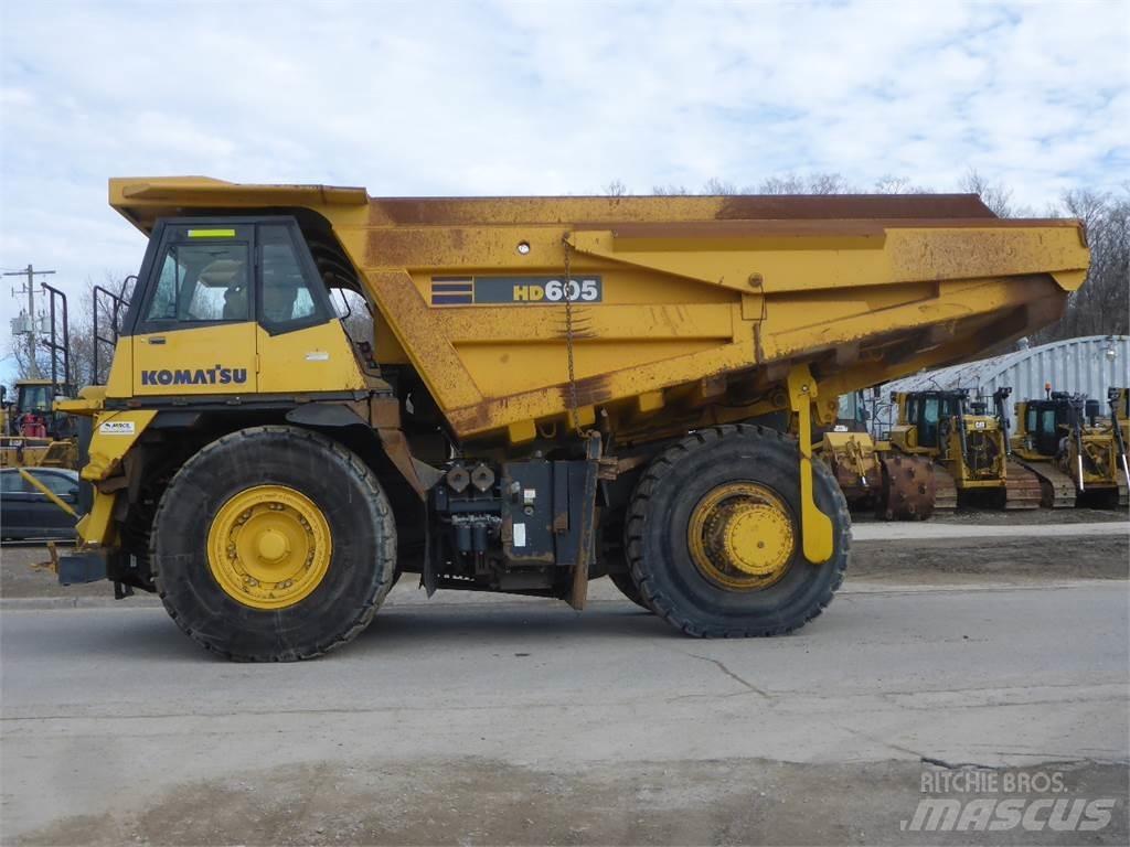 Komatsu HD605-7 剛性傾卸卡車