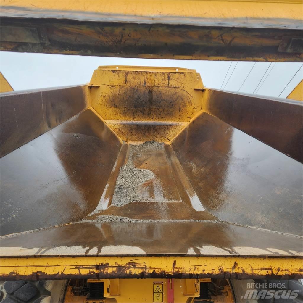 Volvo A30G 鉸接式起吊車