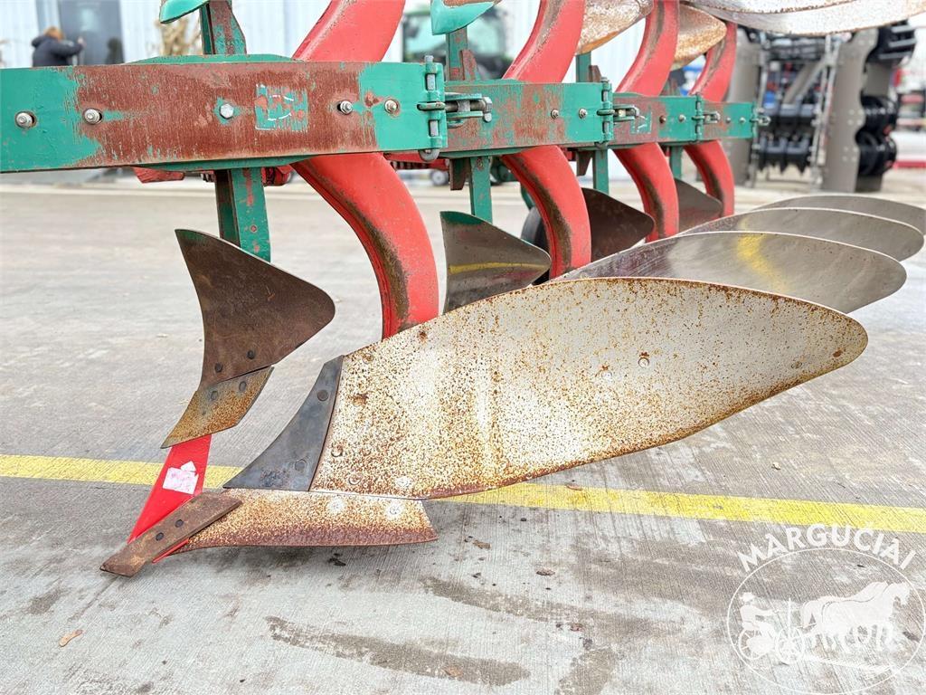 Kverneland 4 korpusų 其他農業機械