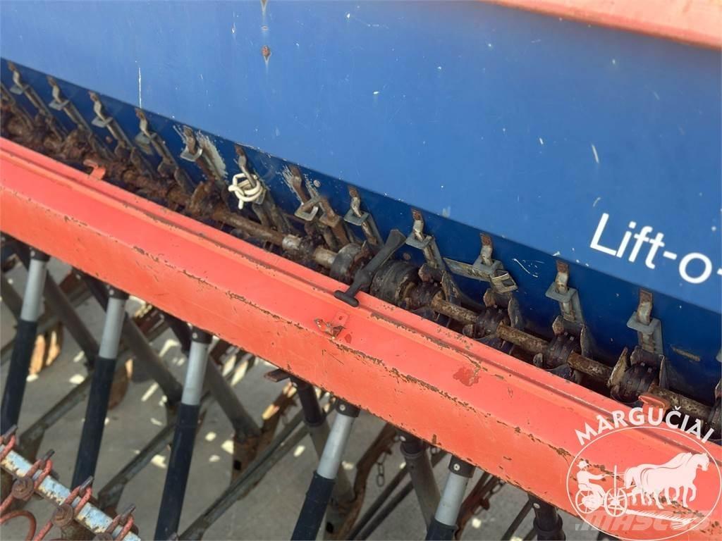 Nordsten CLF 400, 4 m. 其他農業機械