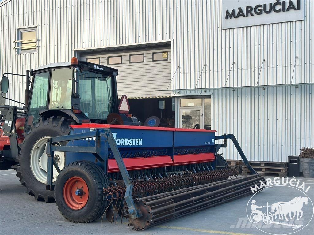 Nordsten CLF 400, 4 m. 其他農業機械