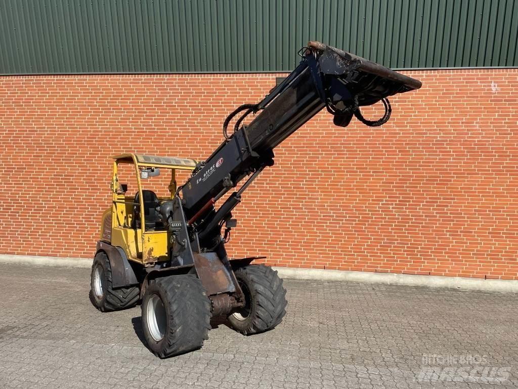 Eurotrac 13T 伸縮臂操作車