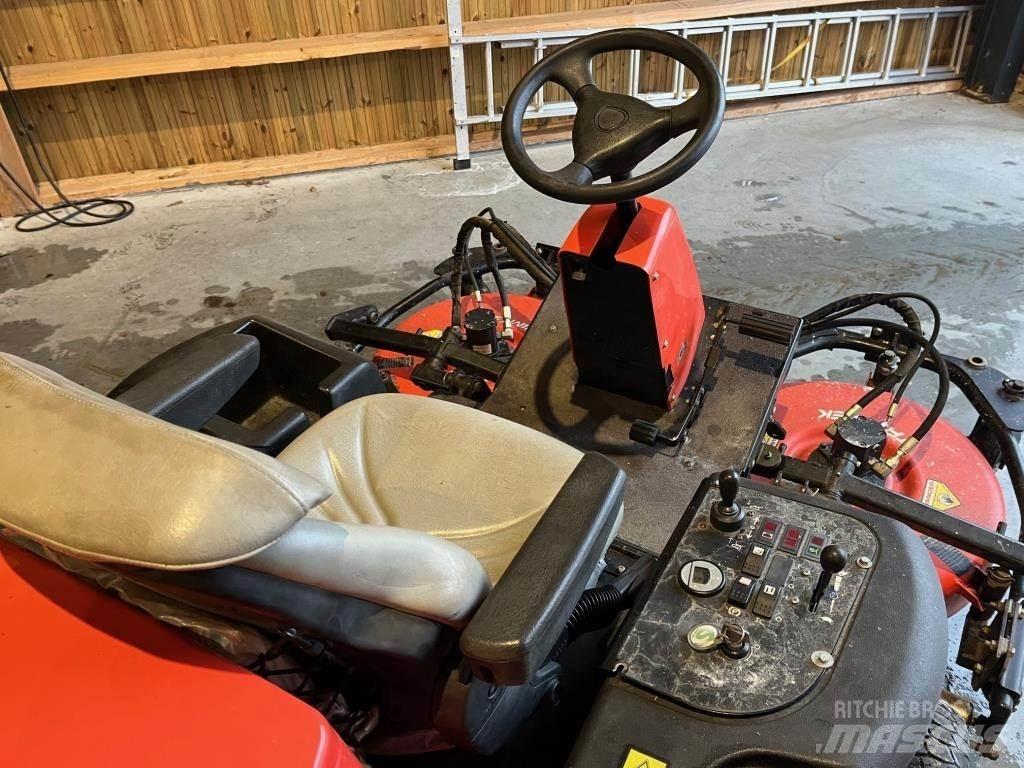 Jacobsen AR-3 騎乘式割草機