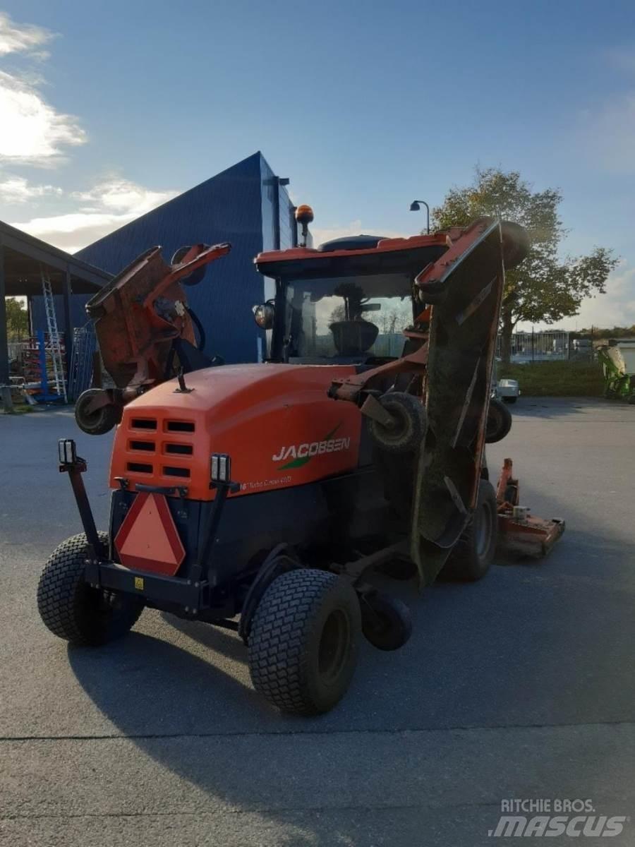 Jacobsen HR 9016 騎乘式割草機