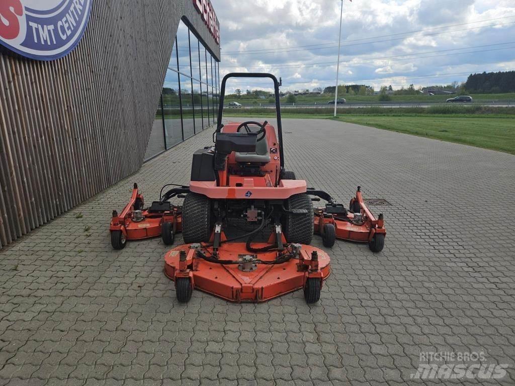Jacobsen HR5111 騎乘式割草機