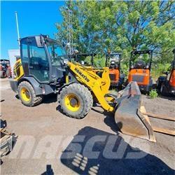 Komatsu WA70M 小型裝載機