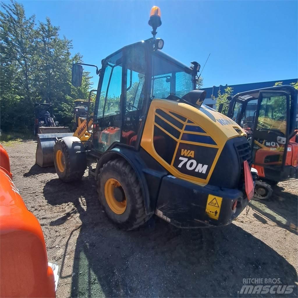 Komatsu WA70M 小型裝載機