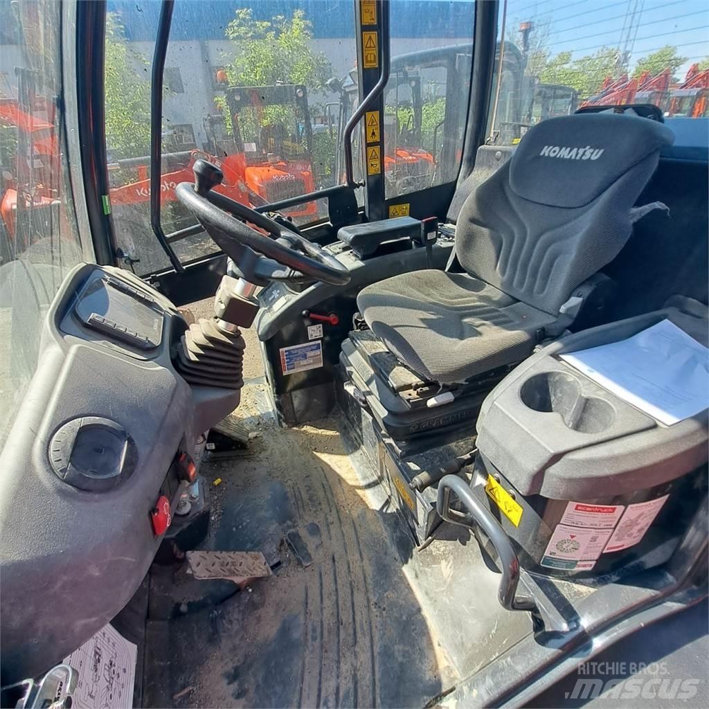 Komatsu WA70M 小型裝載機
