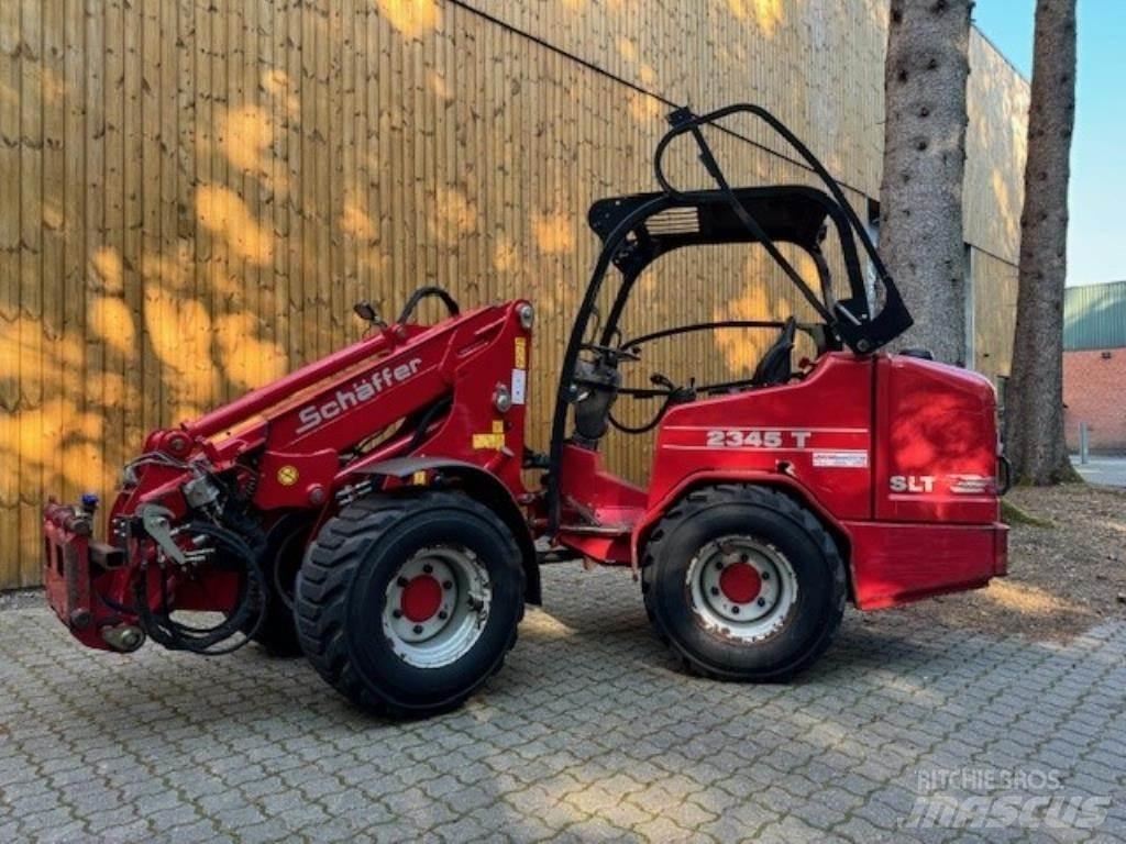 Schäffer 2345 T SLT 伸縮臂操作車