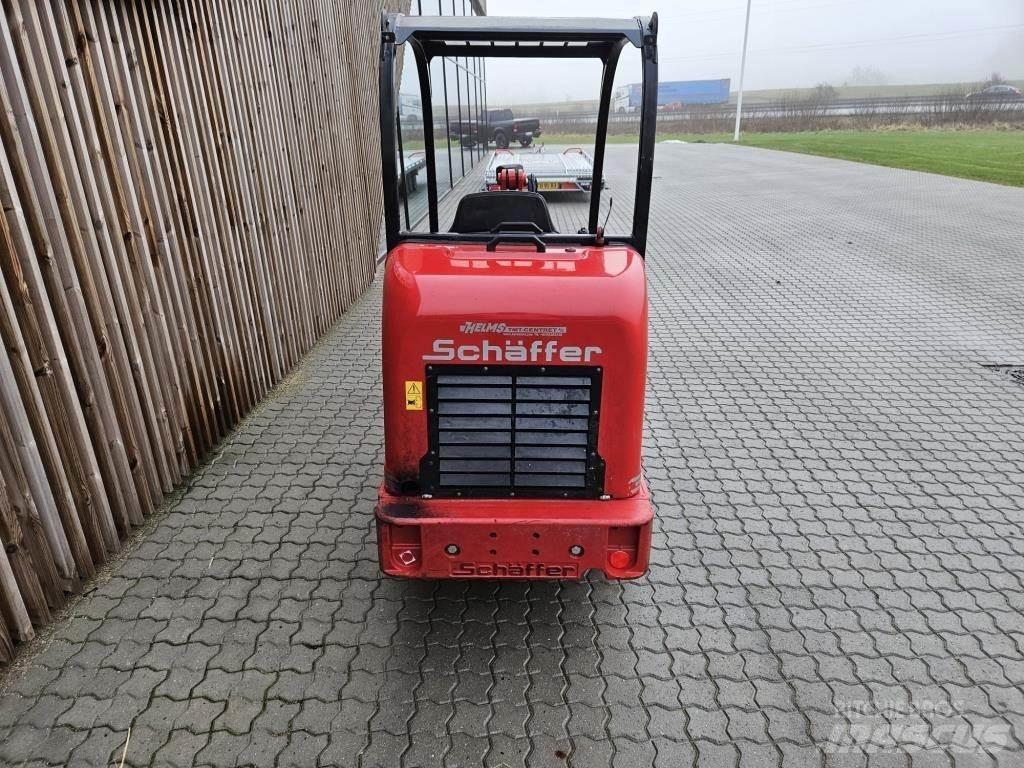 Schäffer 2428 SLT 小型裝載機