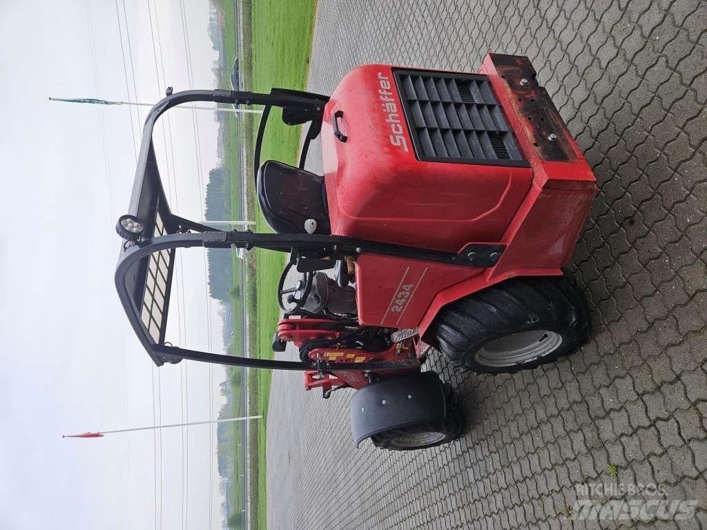 Schäffer 2434 小型裝載機