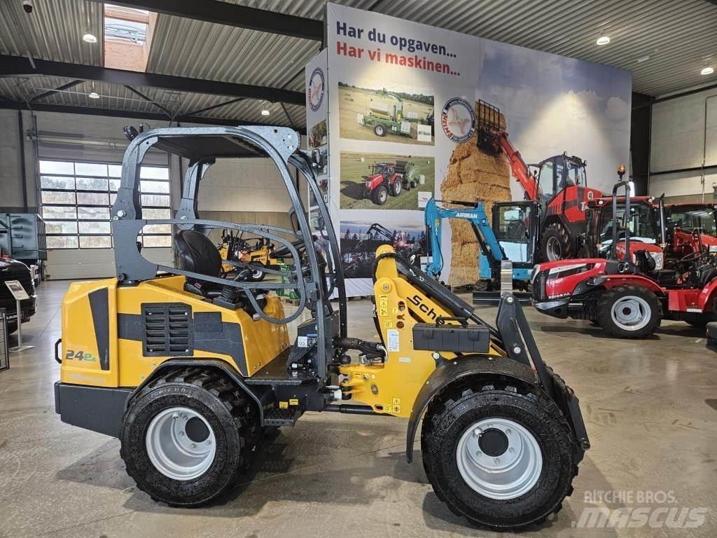 Schäffer 24E 小型裝載機