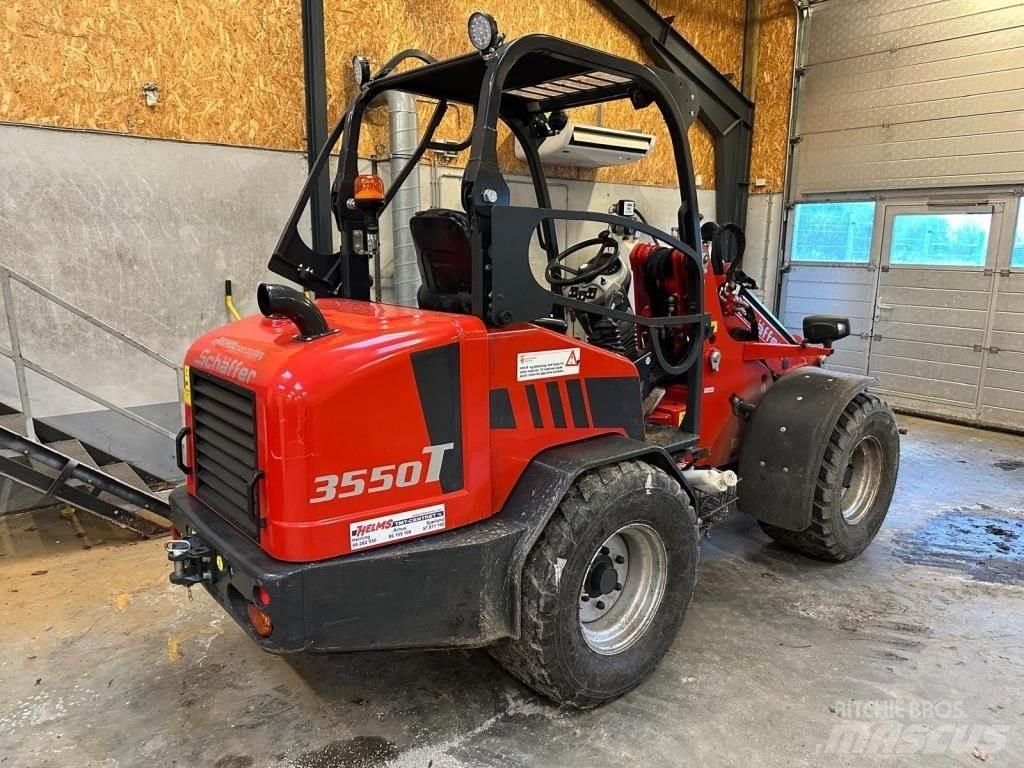 Schäffer 3550 T 伸縮臂操作車