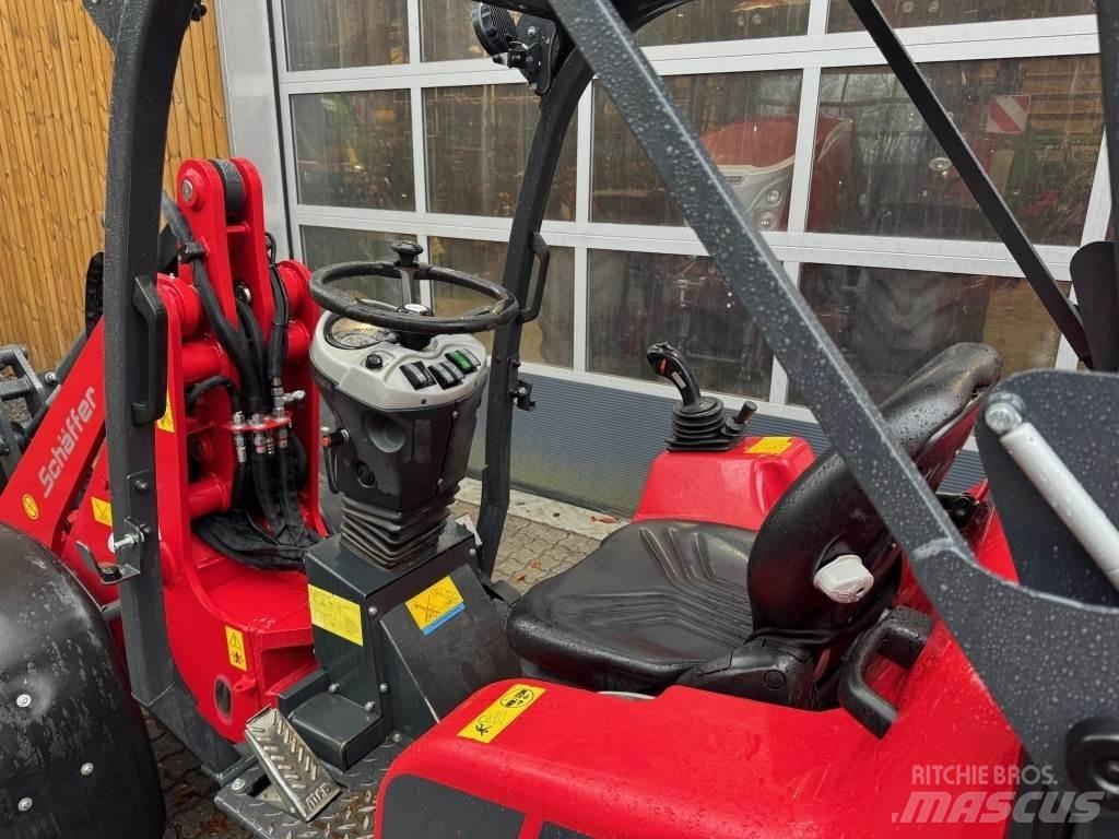 Schäffer 3650 SLT 小型裝載機