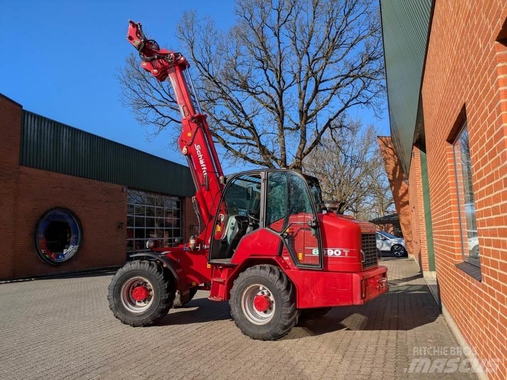 Schäffer 8090 T 伸縮臂操作車