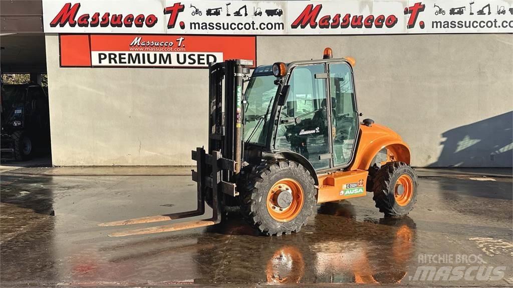 Ausa C250H 4X4 越野車