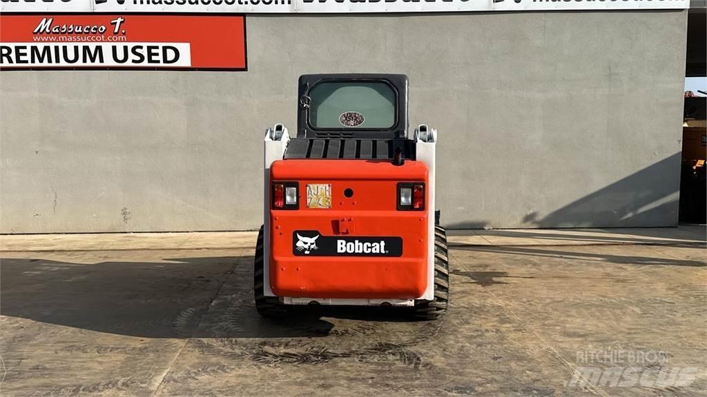 Bobcat S130 滑移轉向裝載機