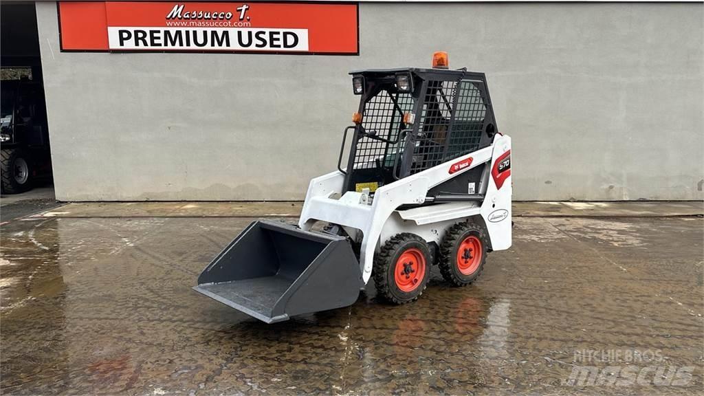Bobcat S70 滑移轉向裝載機