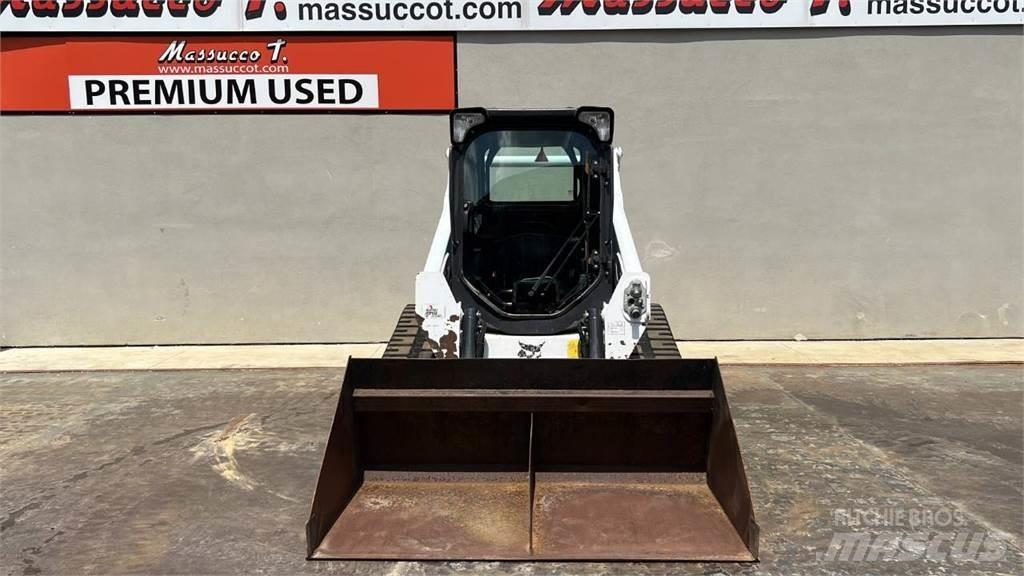 Bobcat T590 滑移轉向裝載機