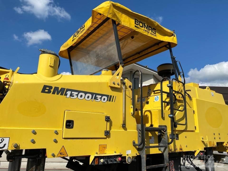 Bomag BM1300/30 瀝青冷銑刨機/銑床