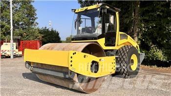 Bomag BW213 DH-5 土壤壓實機