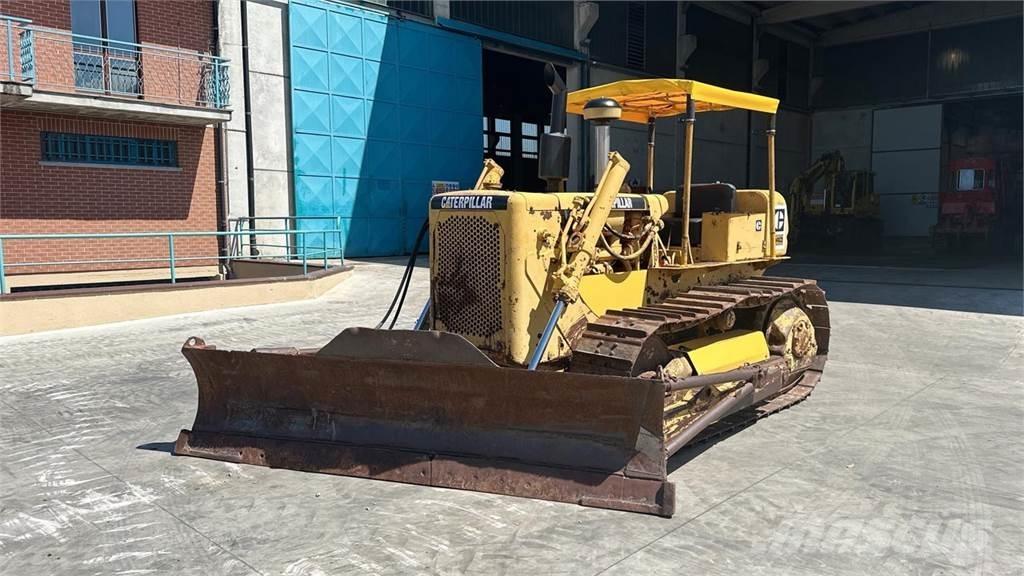 CAT D4D 履帶推土機