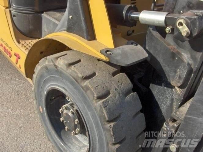 CAT DP30N 柴油卡車