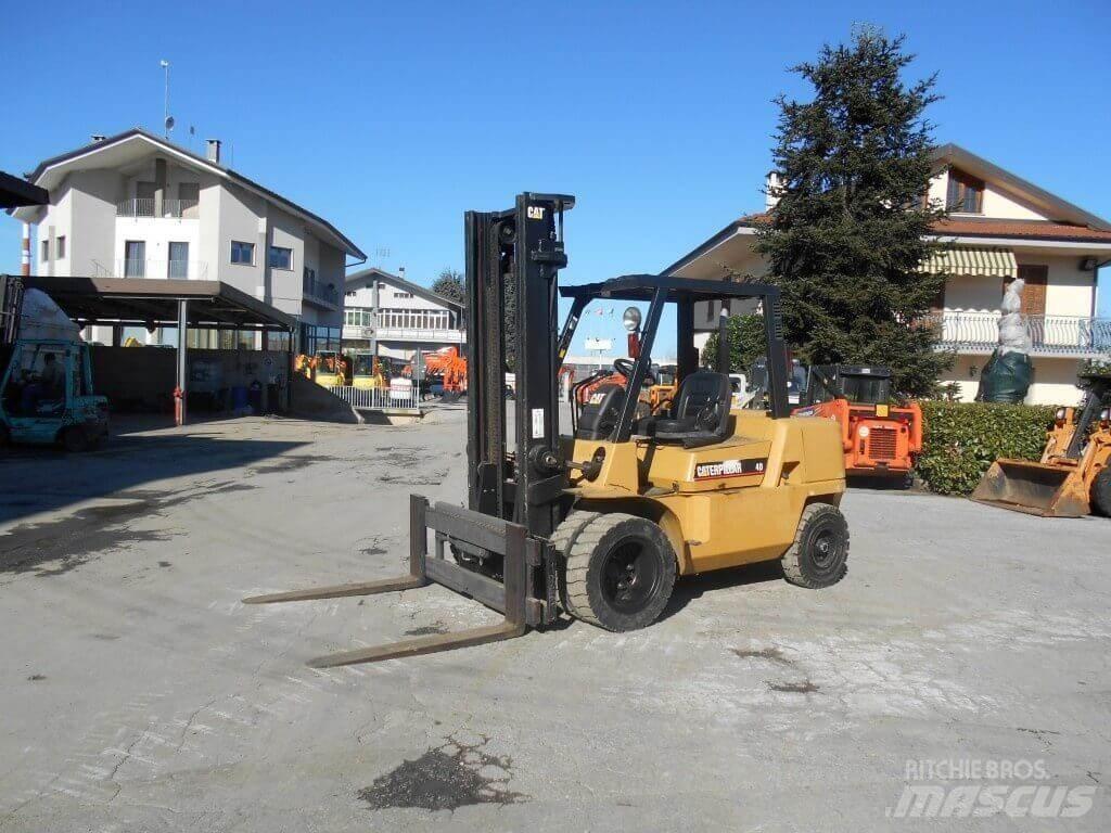 CAT DP40KL 柴油卡車