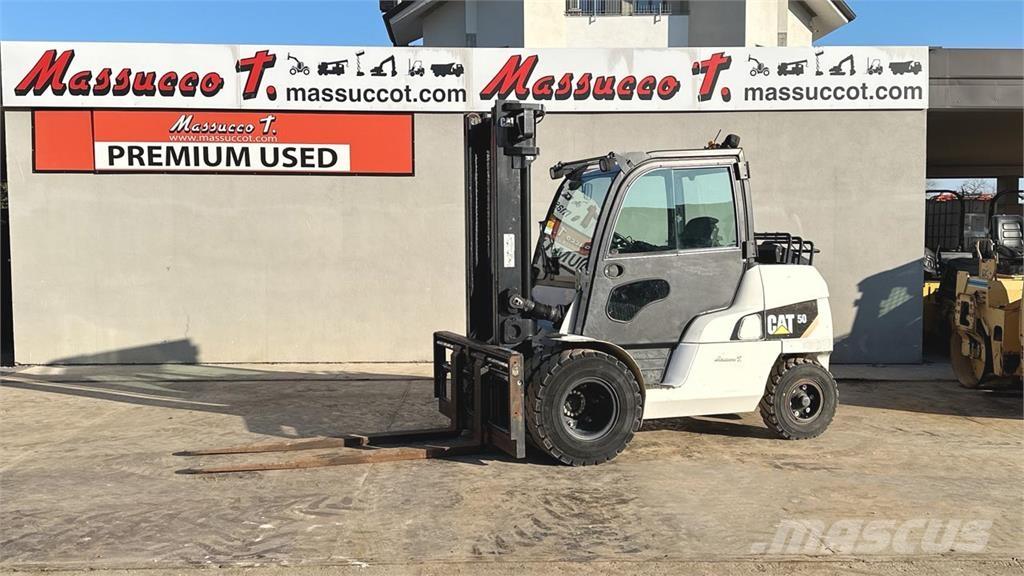 CAT DP50 CN 柴油卡車