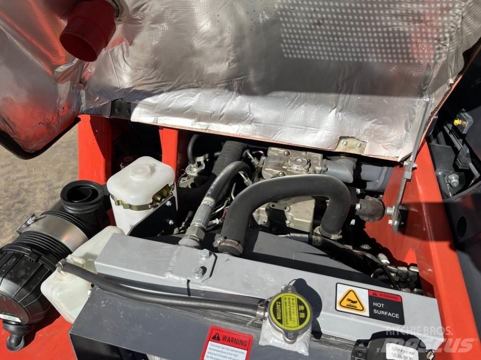 Everun ERT1500 伸縮臂操作車