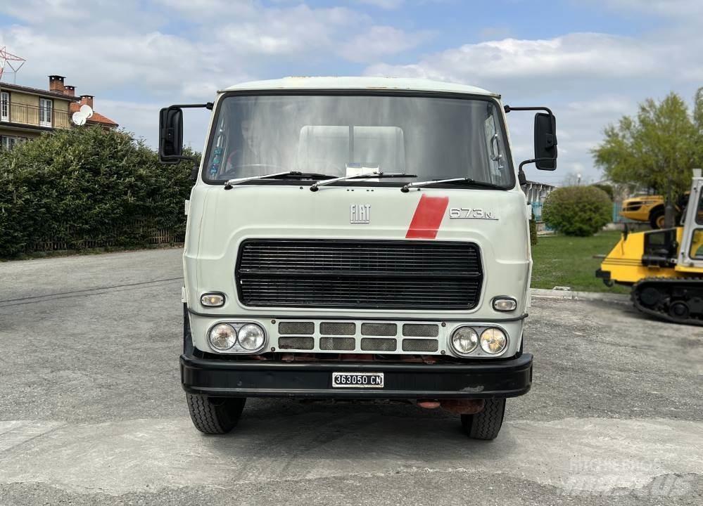 Fiat 673N 4X2 其他貨車